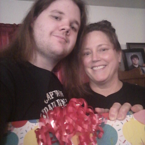 Meet your Posher, Stephanie - Picture 1 of 1